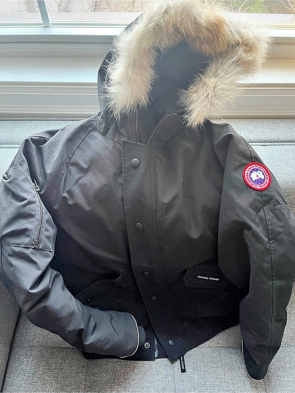 Canada Goose Chilliwack Bomber Black Fur-Trim Puffer Large